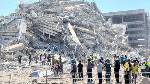 Σεισμός 7,7 Ρίχτερ στη Μιανμάρ: Τουλάχιστον 20 νεκροί από κατάρρευση τεμένους