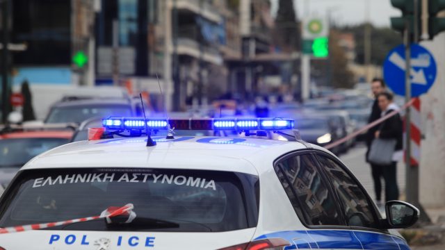 Αυτοκτόνησε άνδρας στα Σεπόλια – Αυτοπυρπολήθηκε στην ταράτσα του σπιτιού του