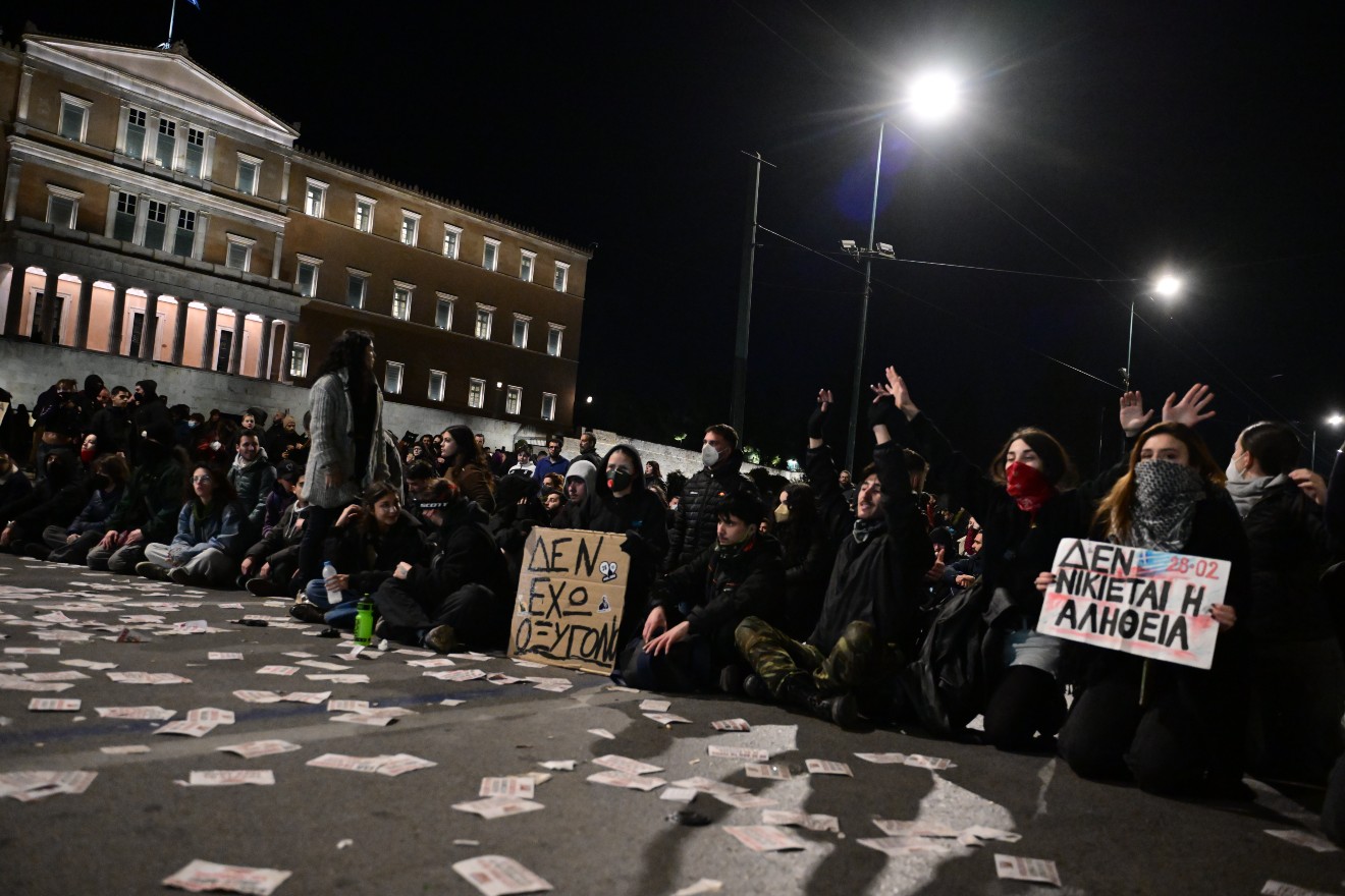 Τέμπη: Ποινική δίωξη σε βαθμό πλημμελήματος στους 11 από τους 14 συλληφθέντες για τα επεισόδια στο κέντρο της Αθήνας