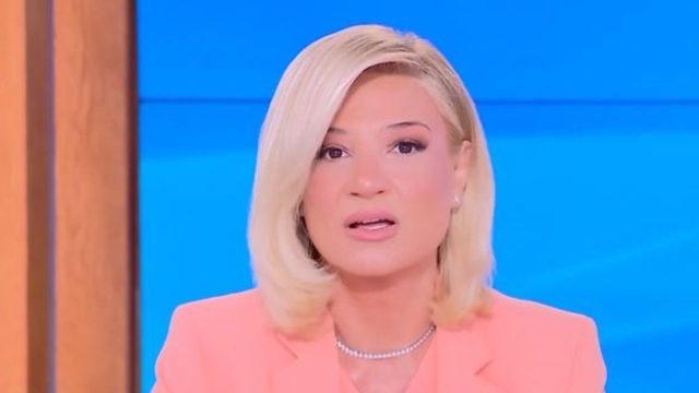 Φαίη Σκορδά για Σπύρο Μπιμπίλα: «Πώς μπορεί να ξέρει αν είχε στύση ο Πέτρος Φιλιππίδης;»