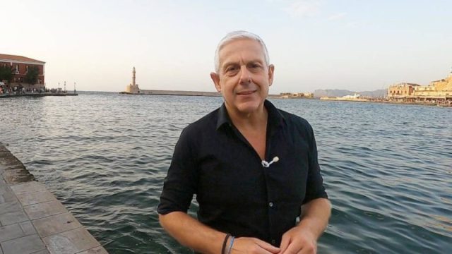 Ο Τάσος Δούσης τα είπε… χωρίς μαλλιά στη γλώσσα για το κύκλωμα στη Ρόδο: «Το στοίχημα είναι να γίνουμε όλοι διεφθαρμένοι»