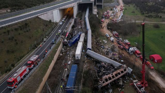 Νέες αποκαλύψεις για τα Τέμπη: Το μπάζωμα σε… χρόνο ρεκόρ και οι εικόνες θερμικής κάμερας 3 ώρες μετά τη σύγκρουση