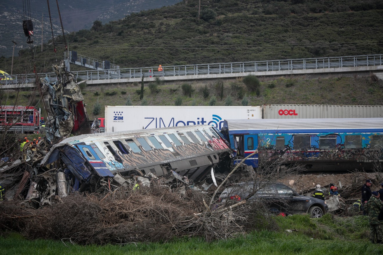 Θρίλερ για τα Τέμπη: Σενάριο για εμπλοκή κυκλώματος στην νοθεία αλκοόλ!
