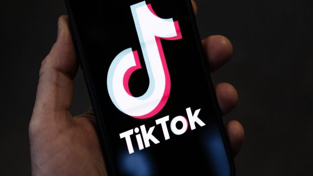 Η Αλβανία «τελειώνει» το TikTok: Η ανησυχία για τη βία ανηλίκων και η απόφαση του Έντι Ράμα μετά τον θάνατο 14χρονου