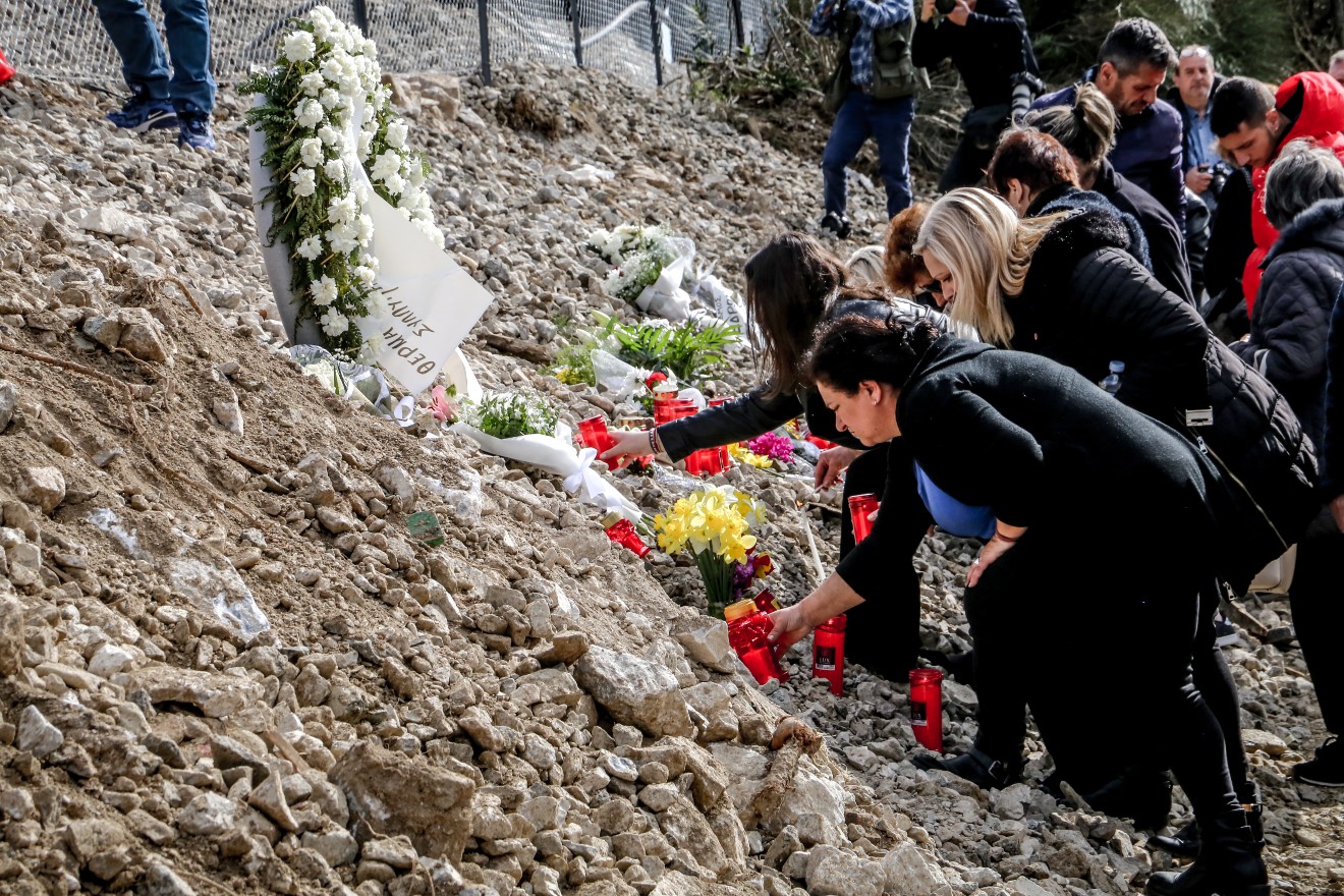Τέμπη: Σημαντικό εύρημα στα συντρίμμια του μοιραίου τρένου – Η καταγγελία Καρυστιανού