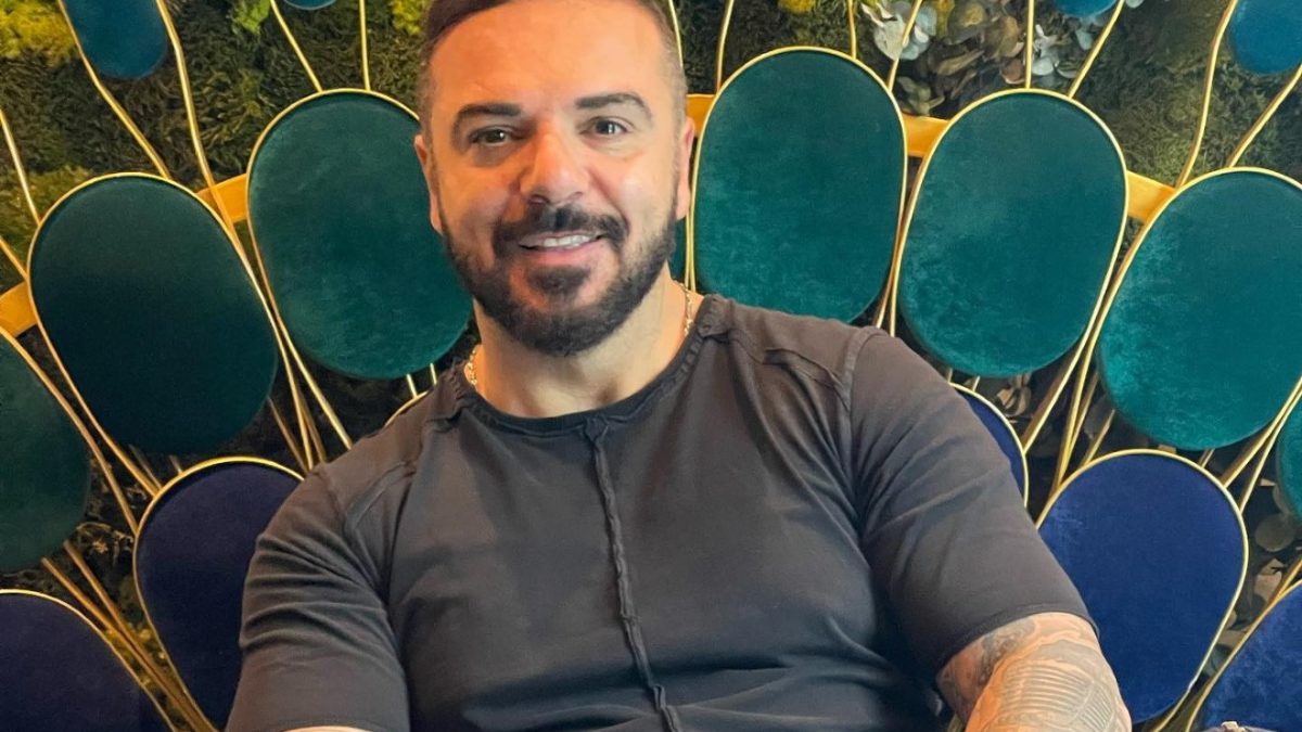 Ο Τριαντάφυλλος «ξέσπασε» για το περιστατικό στην Εθνική Πινακοθήκη: «Όλα στημένα για να ξεχάσουμε…»