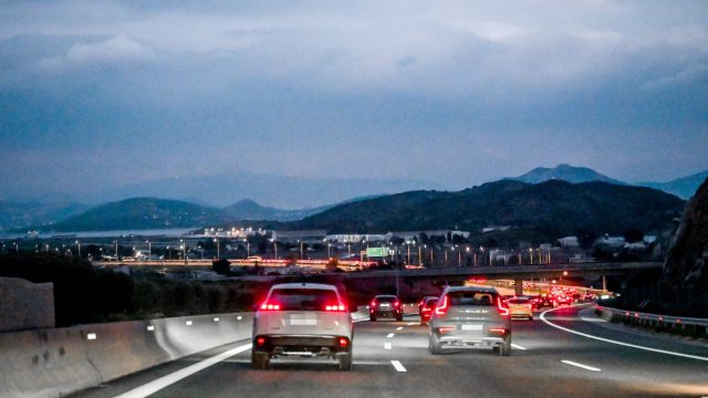 Τροχαία με ηλικιωμένους: Δημόσιος κίνδυνος ή ηλικιακός ρατσισμός;