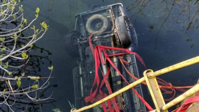 Δυστύχημα στη Λακωνία: Το αγροτικό με οδηγό τη 15χρονη έπεσε σε κενό 3 μέτρων και βυθίστηκε με τον «ουρανό»