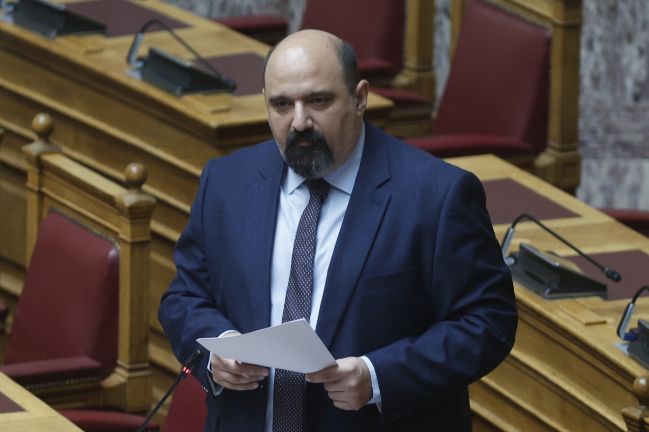 Καρυστιανού για Τριαντόπουλο: «Κίνηση δειλίας και όχι βέβαια μεγαλοψυχίας» – Άνω κάτω η πολιτική σκακιέρα