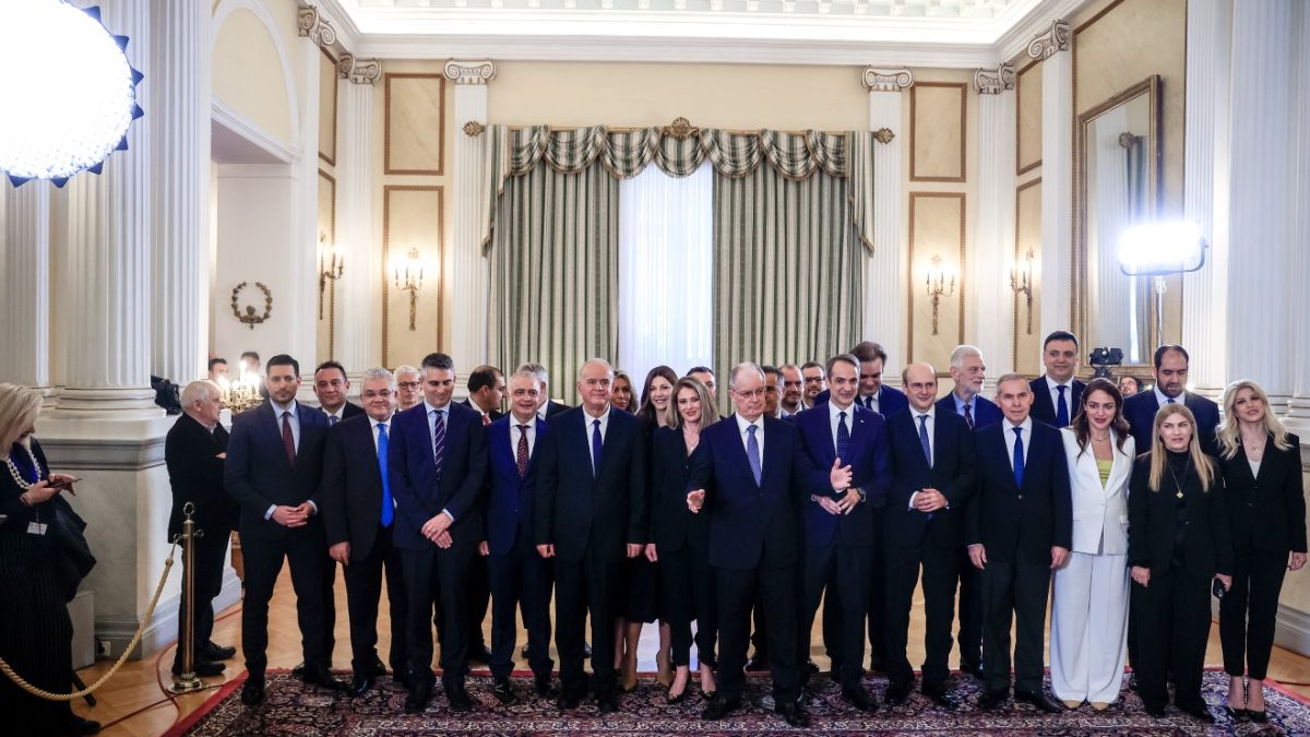 Ανασχηματισμός: Ορκίστηκαν τα μέλη της κυβέρνησης – Το νέο σχήμα που δημιούργησε ο Μητσοτάκης