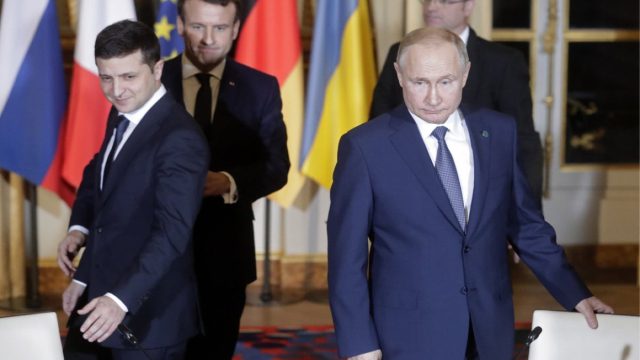Πούτιν και Ζελένσκι: Η σχέση τους πριν τον πόλεμο – Από τις διπλωματικές επαφές στην ανοιχτή σύγκρουση