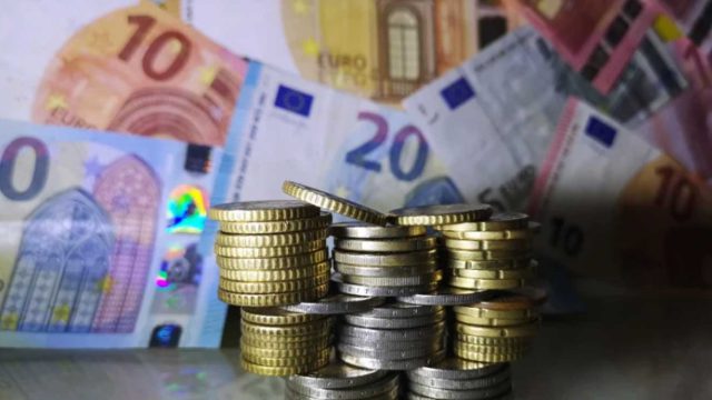 Έρχονται επιστροφές εισφορών σε εργαζομένους του Δημοσίου