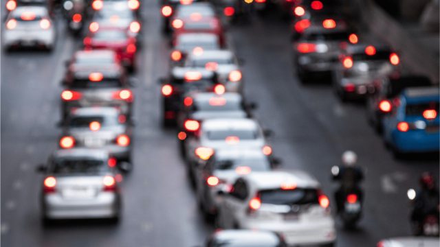 Τσουχτερά πρόστιμα για δεκάδες χιλιάδες Έλληνες οδηγούς – Τι συμβαίνει