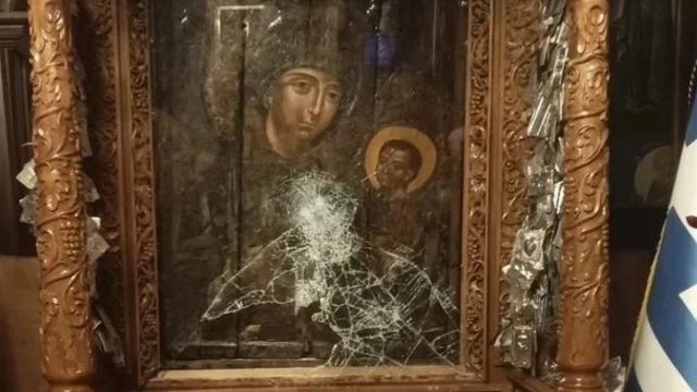 Τραγικό περιστατικό στη Θεσσαλονίκη: Άγνωστοι έσπασαν με λοστό την εικόνα της Παναγίας