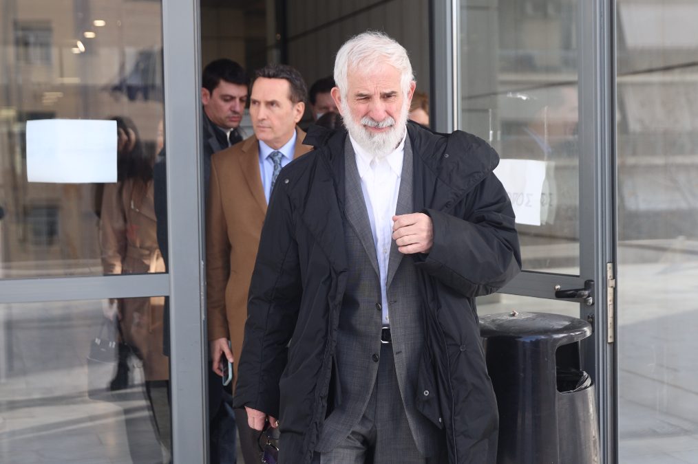 Αντεπίθεση Φιλιππίδη με SMS για πασίγνωστη ηθοποιό που βγήκε σε Καινούργιου