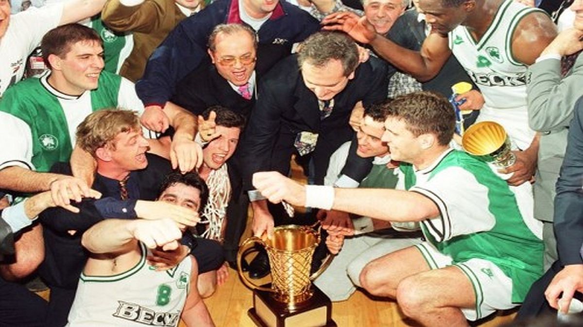 Όταν ράφτηκε το 1ο: Σαν σήμερα (11/04/96) ο Παναθηναϊκός κατακτά το πρώτο ελληνικό Κύπελλο Πρωταθλητριών