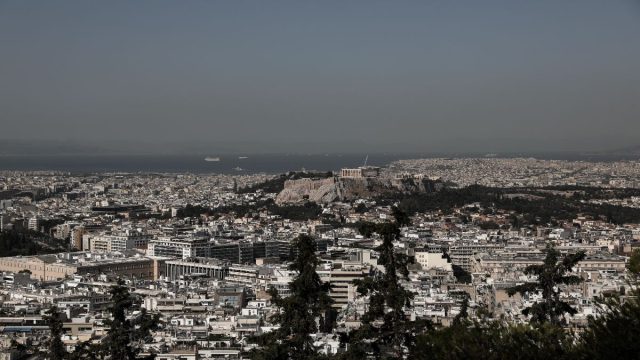 Η ιδιοκατοίκηση ξεφεύγει: Γιατί η αγορά κατοικίας γίνεται απλησίαστη για τους Έλληνες