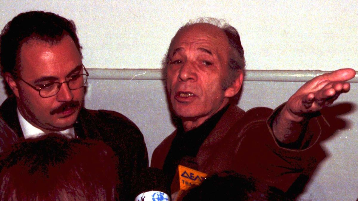 Άκης Πάνου: Όταν ο γνωστός τραγουδοποιός δολοφόνησε τον σύντροφο της κόρης του