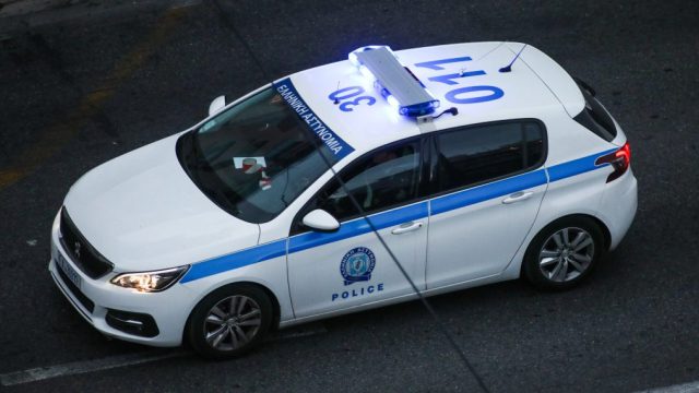 Τραγικό περιστατικό: Ξυλοκόπησε τη σύντροφό του με αγριότητα και την εγκατέλειψε στον δρόμο