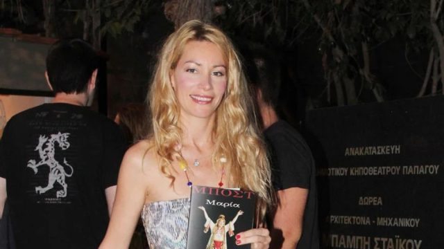Άριελ Κωνσταντινίδη: Η Βουγιουκλάκη, η Eurovision, το διαζύγιο μετά τα δίδυμα, η παρενόχληση και η στιγμή που αποσύρθηκε