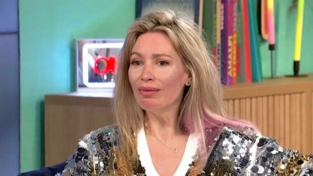 Τους έβαλε όλους στη θέση τους η Άριελ Κωνσταντινίδη: «Έμεινα έγκυος στα 53 και με παρουσίαζαν… σχεδόν ύποπτη»