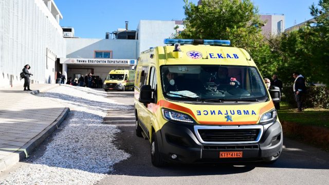 Σοβαρό τροχαίο στον Μπράλο: Σφοδρή σύγκρουση μεταξύ μηχανής και Ι.Χ. – Στο νοσοκομείο ο τραυματίας