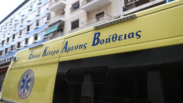 Σοκαριστικό τροχαίο με παράσυρση πεζών στη Θεσσαλονίκη: Νεκρός ο ένας από τους δύο