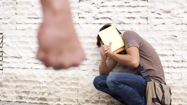 Βίαιο περιστατικό bullying μεταξύ ανηλίκων σε σχολείο της Νέας Φιλαδέλφειας: Άγριος ξυλοδαρμός 12χρονου