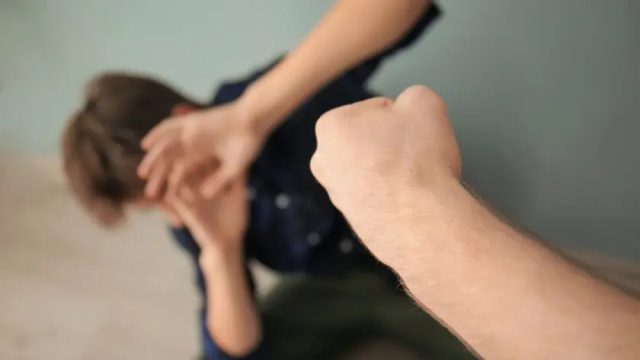 Θεσσαλονίκη: Ποινή φυλάκισης πέντε μηνών για το 14χρονο θύμα ξυλοδαρμού στο ΕΠΑΛ Σταυρούπολης – «Είχε εγκεφαλικές κακώσεις»