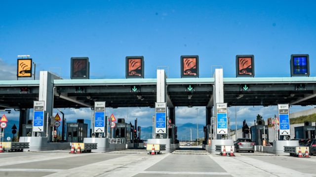 Οι ευχές μας εισακούστηκαν: Τέλος η αδικία των διοδίων!