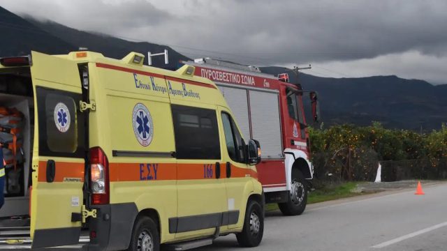 Θανατηφόρο τροχαίο στη Μεσσηνία: 31χρονη έχασε τη ζωή της όταν το αυτοκίνητό της χτύπησε σε κολώνα