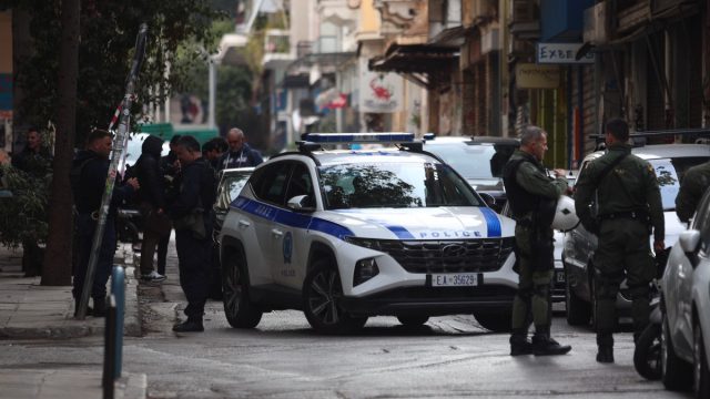 Νέο αστυνομικό «ντου» στα Εξάρχεια: Ο λόγος της επιχείρησης στον «Εξωστρεφή»
