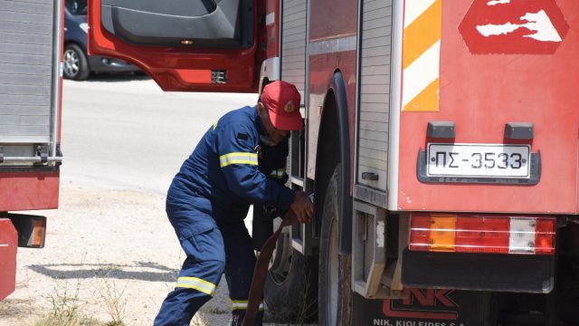 Φωτιά σε διαμέρισμα στη Μιχαλακοπούλου – Διακοπή κυκλοφορίας στα Ιλίσια