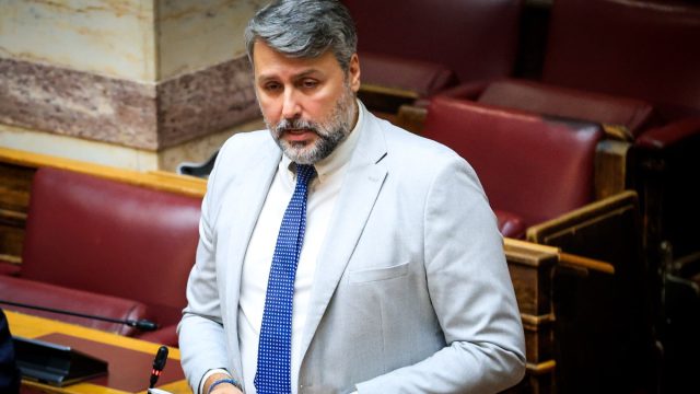«Σπάραξε» ο Γιάννης Καλλιάνος για τον πατέρα του: «Άρχισα να κλαίω, αλλά δεν μπορούσα να αναπνεύσω»