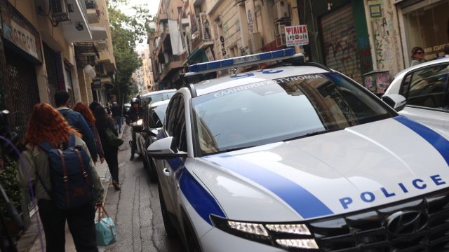 Γυναικοκτονία στο Μενίδι: Νεκρή 78χρονη στο σπίτι της – Συνελήφθη ο σύζυγός της