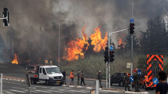 Τεράστιες φωτιές στην Ιερουσαλήμ: Εκκενώνονται περιοχές, κλείνουν αυτοκινητόδρομοι – Ζητήθηκε βοήθεια και από την Ελλάδα