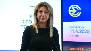 «Δεν έχασε παιδί, δουλειά βρήκε»: Τα χυδαία σχόλια τρολς κατά της Μαρίας Καρυστιανού