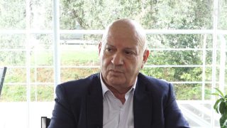 Συγκινεί ο Θανάσης Κατερινόπουλος: «Ο Πέτρος Κουσουλός είναι σαν το μεγάλο μου γιο που δεν έχω πια»