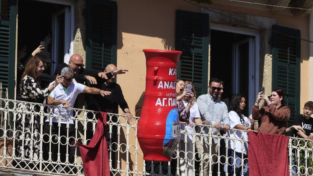 Πάσχα: Έθιμα και παραδόσεις του τόπου μας – Θαλασσινοί Επιτάφιοι, Μπότηδες και πολλά άλλα
