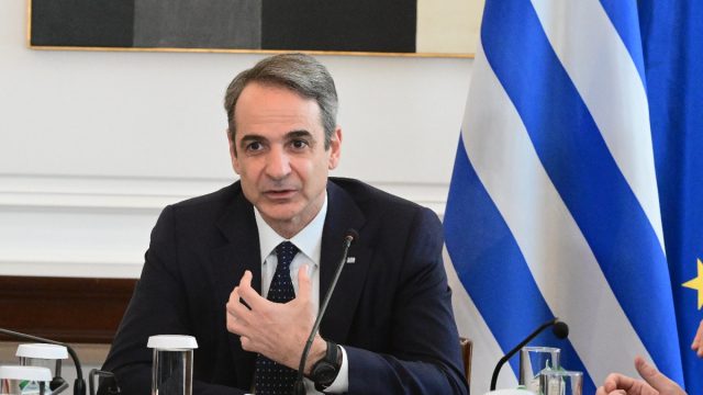 Μητσοτάκης για πάπα Φραγκίσκο: Οι απανταχού Χριστιανοί συμμετέχουν στο πένθος