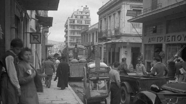 Κουίζ για την παλιά Αθήνα: Μπορείς να αναγνωρίσεις την οδό της φωτογραφίας;