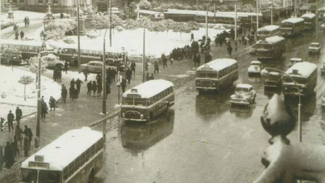 Κουίζ για την παλιά Αθήνα: Μπορείς να αναγνωρίσεις την οδό της φωτογραφίας; 