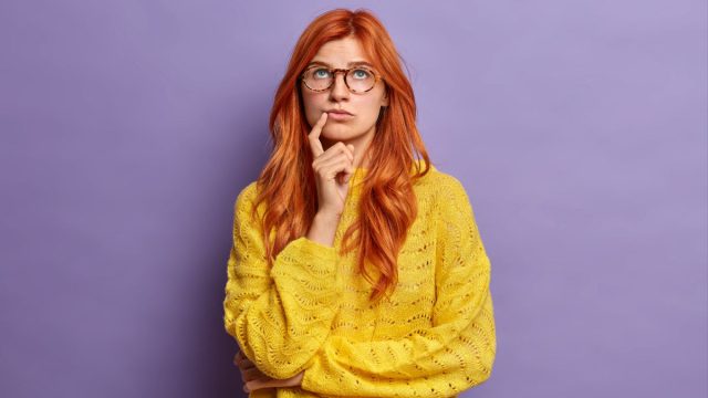 «Λύνει και δένει»: Τι σημαίνει η φράση και από πού προέρχεται;