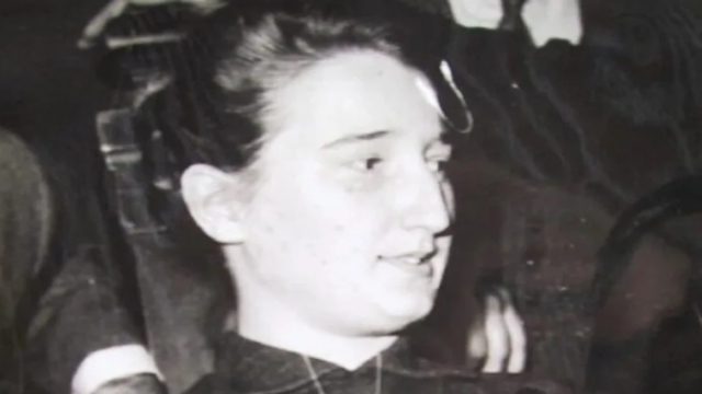 Η «Μήδεια του Καλαμακίου»: Το έγκλημα που συγκλόνισε τον Ζυλ Ντασέν – Στραγγάλισε τα τρία της παιδιά με κορδόνι