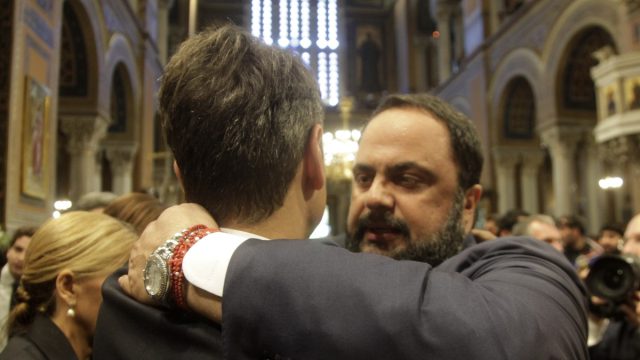 Η απάντηση του Μητσοτάκη στον Μαρινάκη, τα «μπάζα» του Φλωρίδη, η κριτική του Πολάκη προς τον Τσακαλώτο και τα κέρδη της ΔΕΗ από τους δασμούς που επέβαλε ο Τραμπ