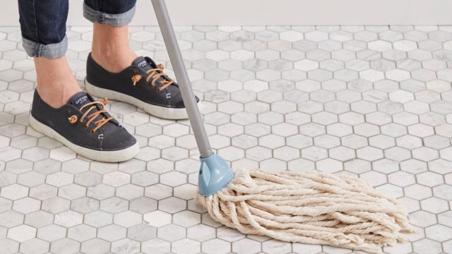 Σφουγγάρισμα: Πεντακάθαρο πάτωμα για μεγαλύτερο χρονικό διάστημα