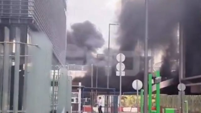 Ισχυρές εκρήξεις στη Μόσχα – Πυρκαγιά στο επιχειρηματικό κέντρο
