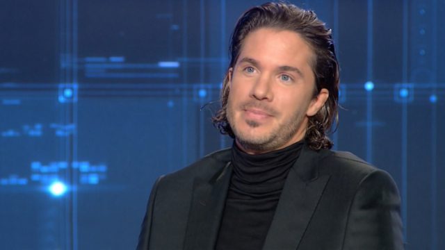 Συγκινεί ο Νίκος Οικονομόπουλος: «Η Μεγάλη Πέμπτη με συγκλονίζει κάθε φορά, γιατί…»