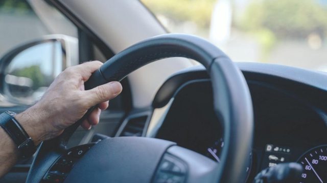 Ανησυχητικά στοιχεία για την οδηγική συμπεριφορά: 1 στους 5 οδηγεί πιωμένος