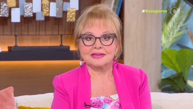 Η Βίκυ Παγιατάκη προβληματίζεται και ζητά χρόνο: Οι προβλέψεις της για τα 12 ζώδια